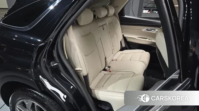 Genesis GV70 2021 Черный из Кореи, фото 2