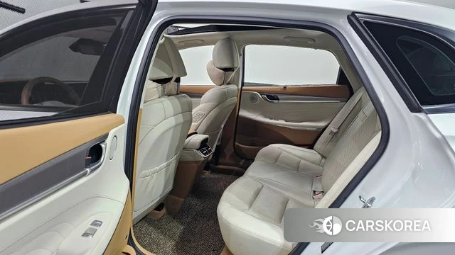 Hyundai The New Grandeur IG Hybrid 2021 Белый из Кореи, фото 2