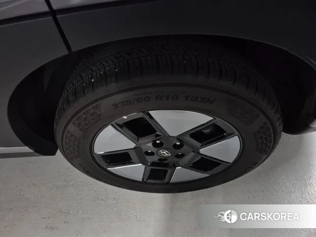 Hyundai Santa Fe (MX5) 2024 Серый из Кореи, фото 2