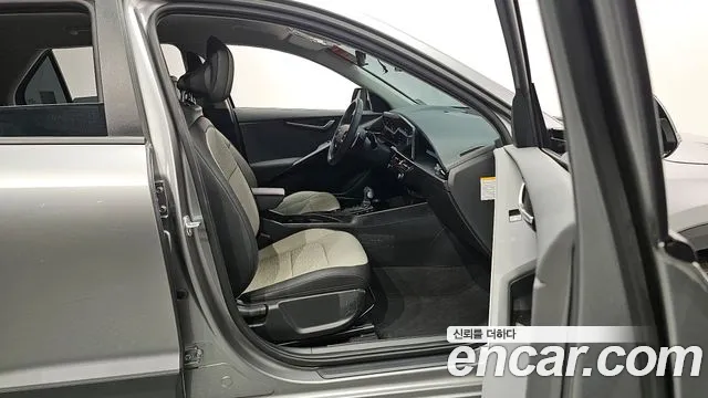 Kia Di Ol Nu Niro 2023 Серебряный из Кореи, фото 2