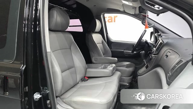 Hyundai The New Grand Starex 2021 Черный из Кореи, фото 2