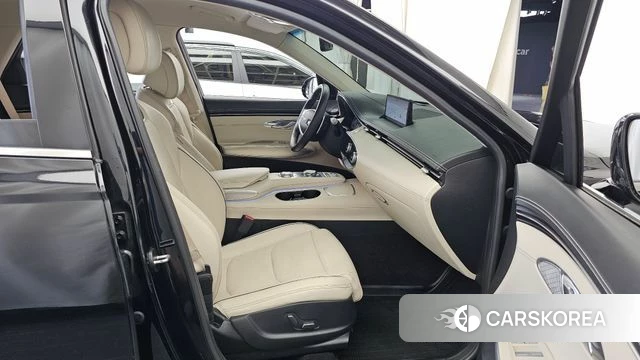 Genesis GV70 2022 Черный из Кореи, фото 2