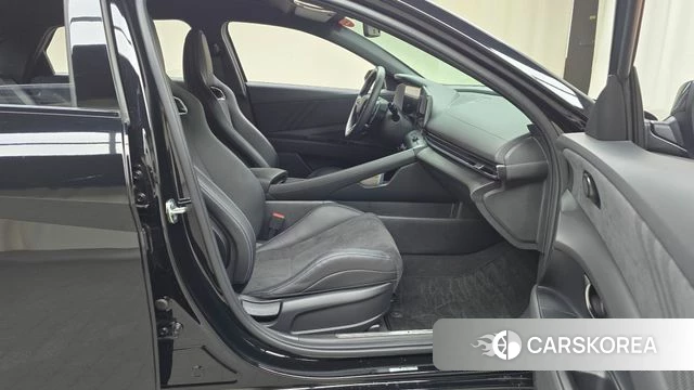 Hyundai The New Avante (CN7) 2025 Черный из Кореи, фото 2