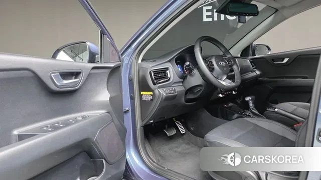 Kia Stonic 2020 Синий из Кореи, фото 2