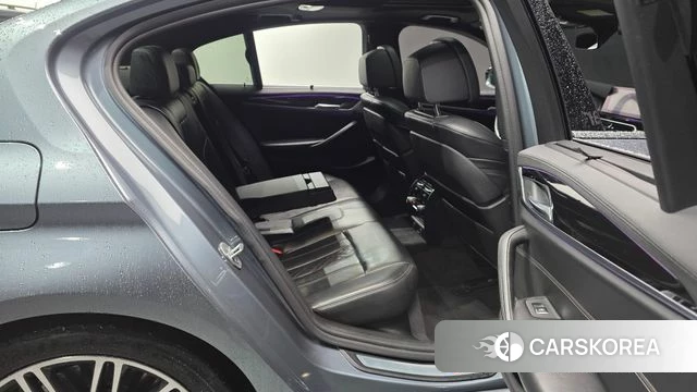 BMW 5 Series (G30) 2019 Серый из Кореи, фото 2