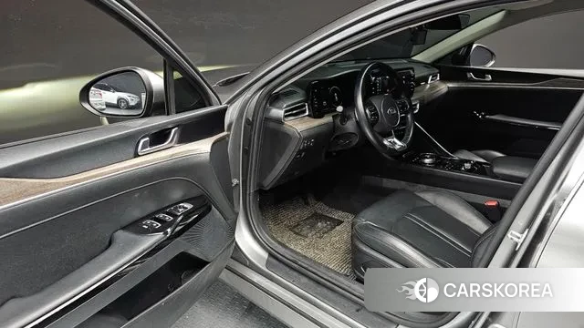 Kia K5 3rd generation 2020 Серебристо-серый из Кореи, фото 2