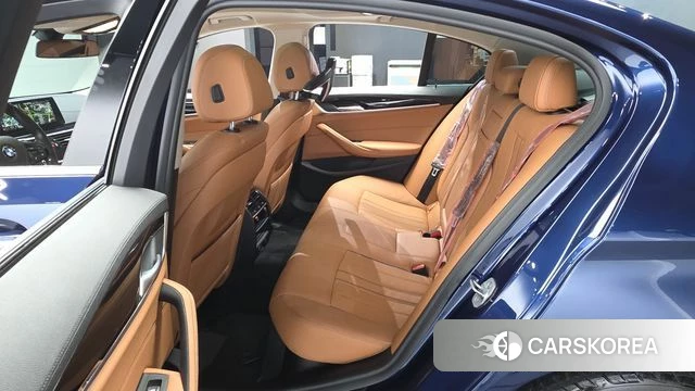 BMW 5 Series (G30) 2018 Синий из Кореи, фото 2