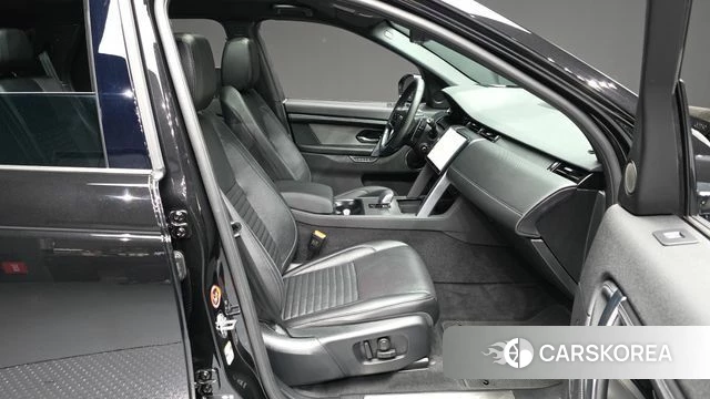 Land Rover Discovery Sports 2nd Generation 2025 Черный из Кореи, фото 2