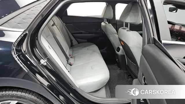 Hyundai The New Avante (CN7) 2023 Черный из Кореи, фото 2