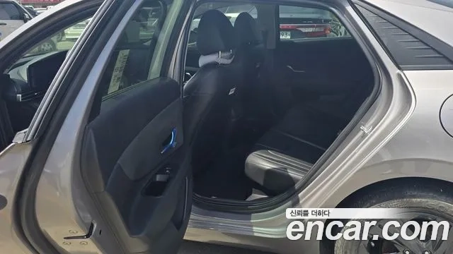 Hyundai Avante Hybrid (CN7) 2022 Серый из Кореи, фото 2