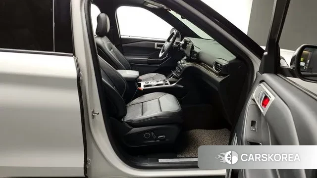 Ford Explorer 6th Generation 2020 Белый из Кореи, фото 2