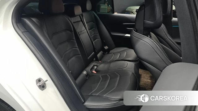Mercedes-Benz E-Class W214 2024 Белый из Кореи, фото 2