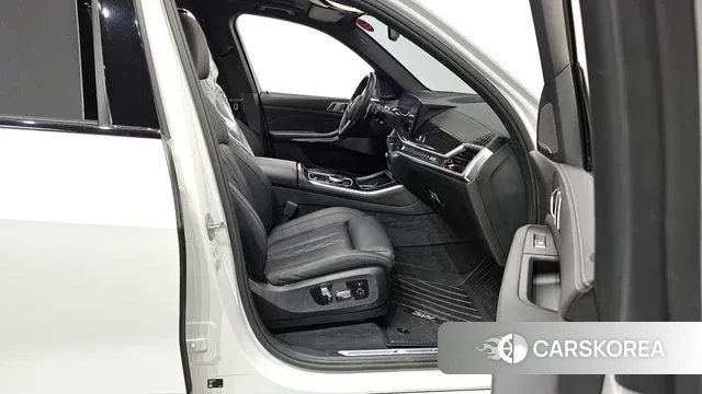 BMW X5 (G05) 2024 Белый из Кореи, фото 2