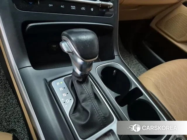 Kia Carnival 4th generation 2022 Белый из Кореи, фото 2