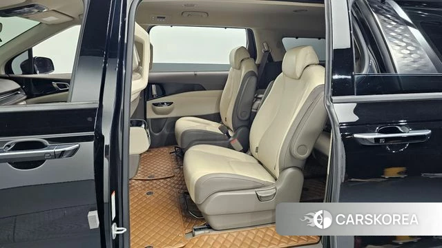 Kia Carnival 4th generation 2023 Черный из Кореи, фото 2