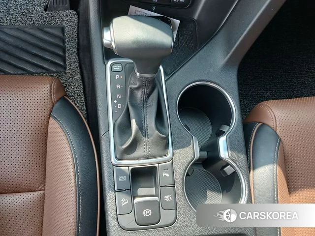 Kia Sportage The Bold 2021 Серебристо-серый из Кореи, фото 2