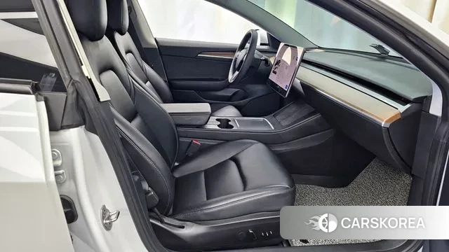 Tesla Model 3 2022 Белый из Кореи, фото 2