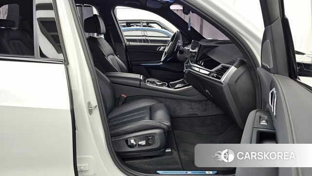BMW X5 (G05) 2025 Белый из Кореи, фото 2