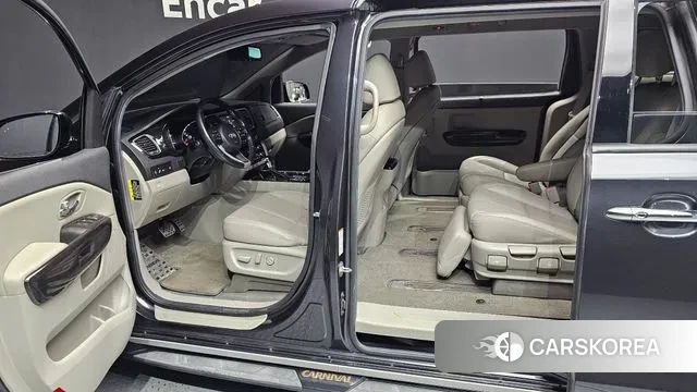 Kia The New Carnival 2019 Серый из Кореи, фото 2