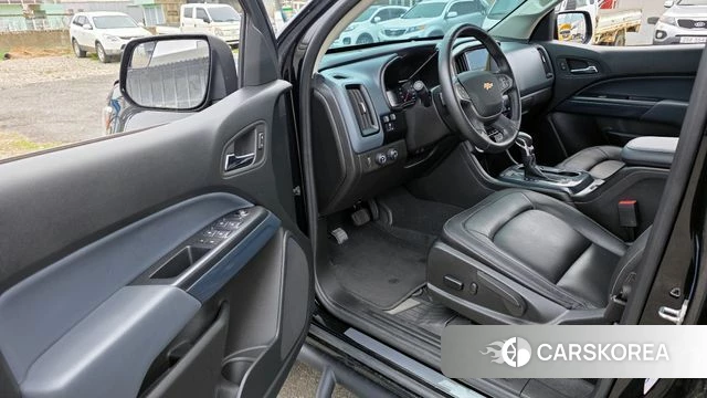 Chevrolet (GM Daewoo) Real New Colorado 2022 Черный из Кореи, фото 2