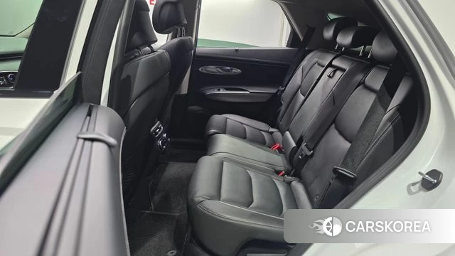 Genesis GV70 2023 Белый из Кореи, фото 2