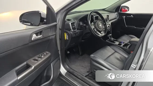 Kia Sportage The Bold 2018 Серебристо-серый из Кореи, фото 2