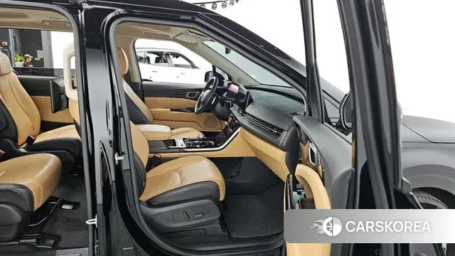 Kia Carnival 4th generation 2021 Черный из Кореи, фото 2