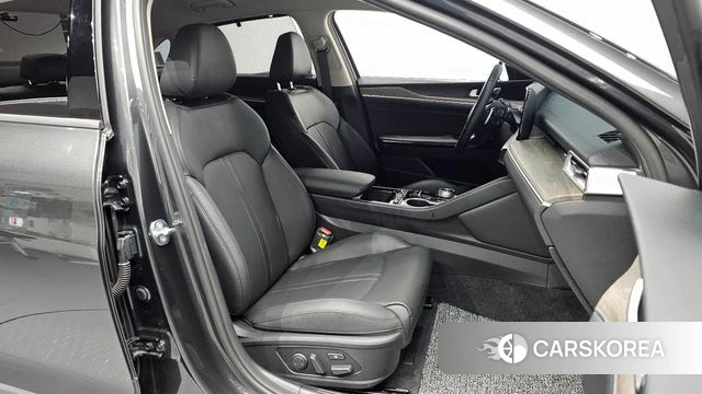 Kia K5 3rd generation 2023 Серый из Кореи, фото 2