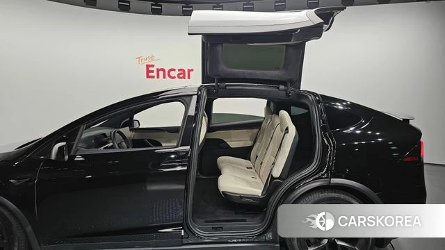 Tesla Model X 2024 Черный из Кореи, фото 2
