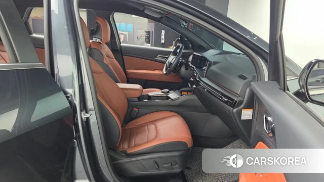 Kia The New Sportage 5th Generation Hybrid 2025 Серый из Кореи, фото 2