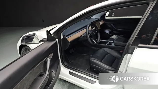 Tesla Model 3 2021 Белый из Кореи, фото 2