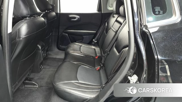 Jeep Compass 2nd Generation 2018 Черный из Кореи, фото 2