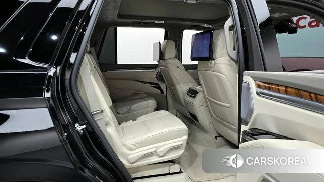 Cadillac Escalade 5th Generation 2025 Черный из Кореи, фото 2