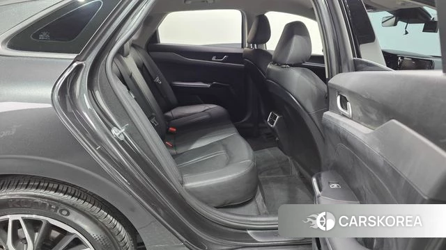 Kia K5 3rd generation 2023 Серый из Кореи, фото 2