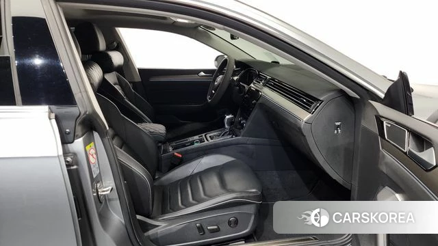 Volkswagen Arteon 2020 Серебряный из Кореи, фото 2