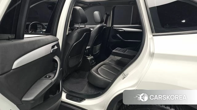 BMW X1 (F48) 2018 Белый из Кореи, фото 2