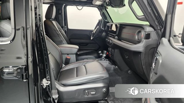 Jeep Wrangler (JL) 2025 Черный из Кореи, фото 2