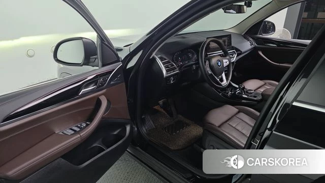 BMW X3 (G01) 2022 Черный из Кореи, фото 2