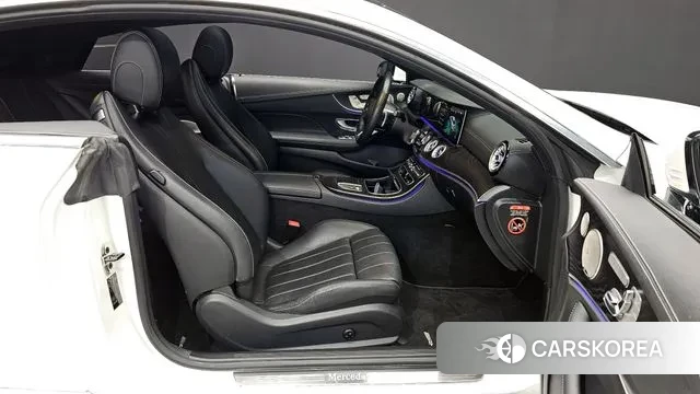 Mercedes-Benz E-Class W213 2022 Белый из Кореи, фото 2