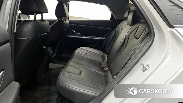 Hyundai Avante Hybrid (CN7) 2021 Серебристо-серый из Кореи, фото 2