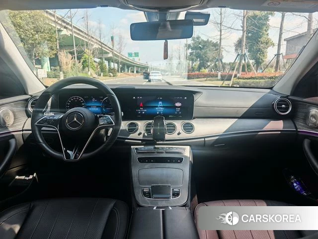 Mercedes-Benz E-class 2023 Черный из Китая, фото 2