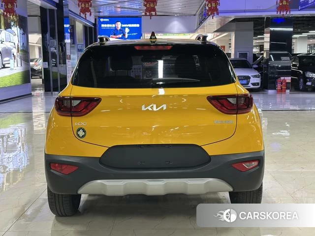 Kia Yi Ran 2023 Желтый из Китая, фото 2