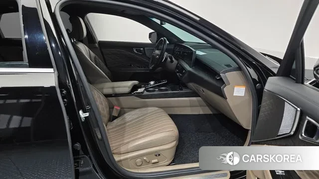 Kia K8 Hybrid 2023 Черный из Кореи, фото 2