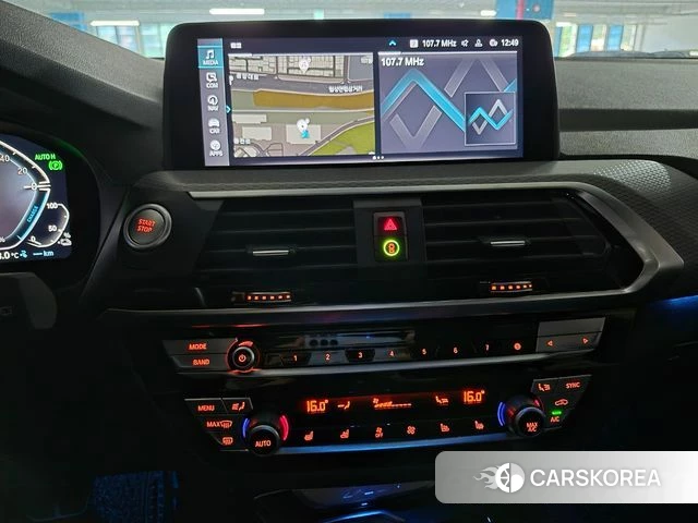 BMW X3 (G01) 2021 Черный из Кореи, фото 2