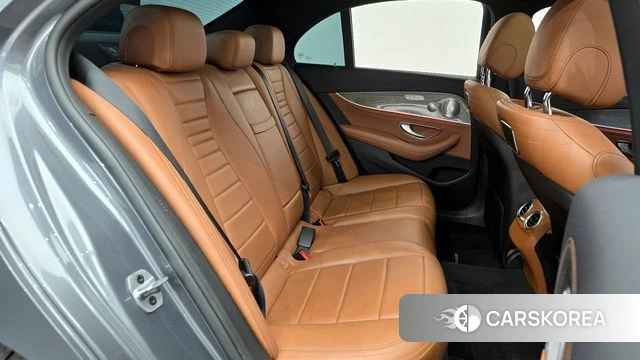 Mercedes-Benz E-Class W213 2019 Серый из Кореи, фото 2
