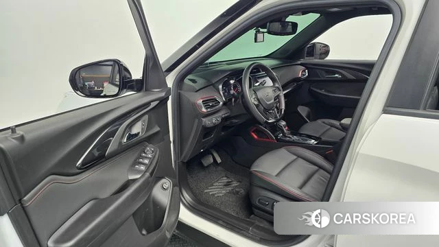 Chevrolet (GM Daewoo) Trailblazer 2022 Белый из Кореи, фото 2