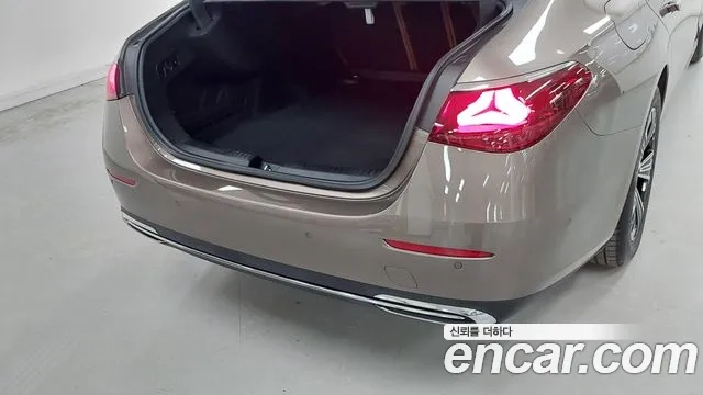 Mercedes-Benz E-Class W214 id 2878521 из Кореи 2