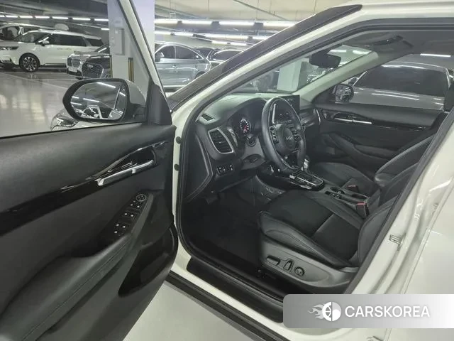 Kia Seltos 2022 Белый из Кореи, фото 2