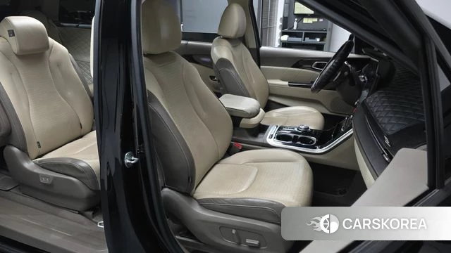 Kia Carnival 4th generation 2022 Черный из Кореи, фото 2