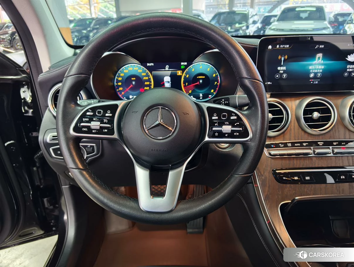 Mercedes-Benz GLC 2020 Черный из Китая, фото 2